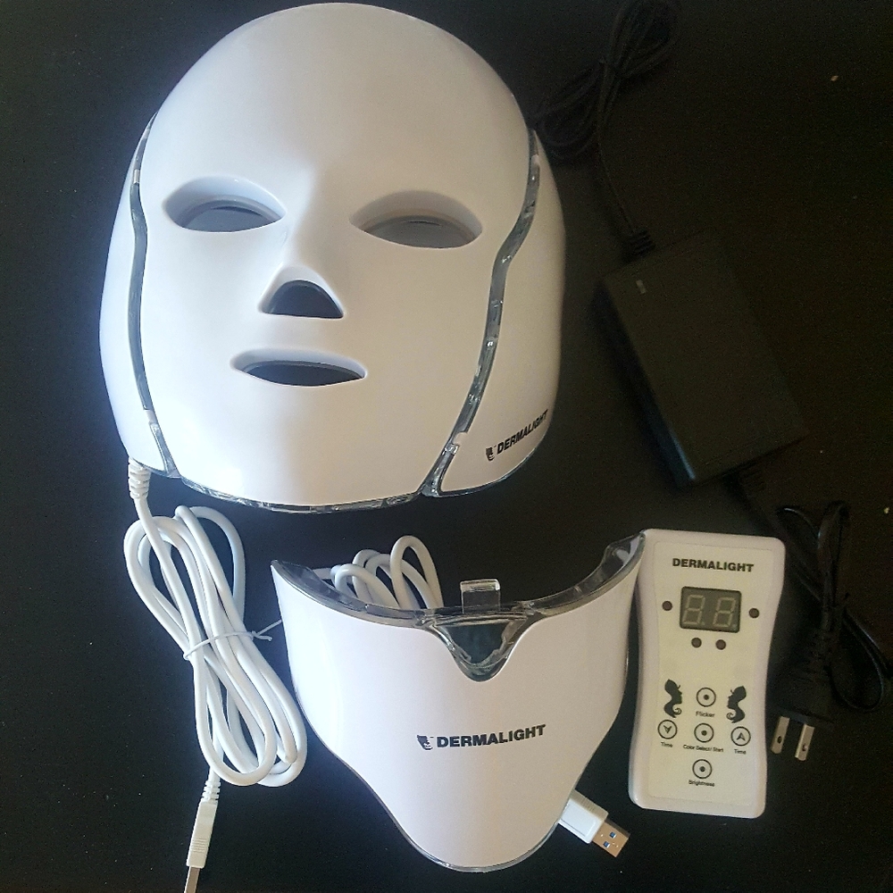 NEW Dermalight LED Face Mask